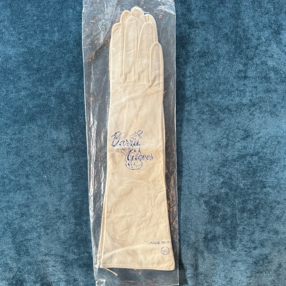 Vintage White Leather Long Gloves